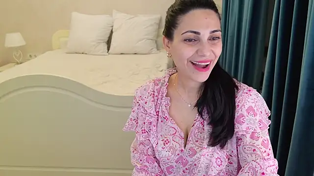 Snapshot of LovelyBeatrice chatting on 3, 7, 2026 LovelyBeatrice online show from 3, 7, 2026