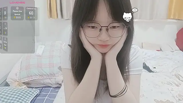 Snapshot of weiwei4999 chatting on 5, 2, 2026 weiwei4999 online show from 5, 2, 2026