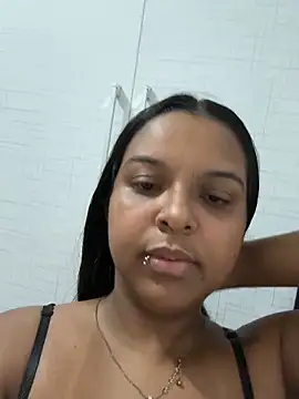 Snapshot of bella_255 chatting on 7, 4, 2026 bella 255 online show from 7, 4, 2026