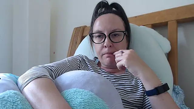 PsychicDominatrix online show from 5, 6, 2026