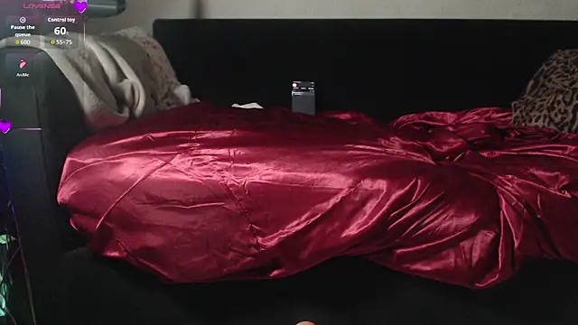 Julieibix online show from 18, 4, 2026