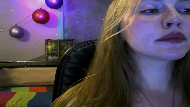 Snapshot of Space_Girls_699 chatting on 6, 6, 2026 Space Girls 699 online show from 6, 6, 2026