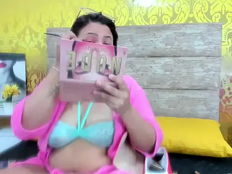 elianacollins23 online show from 20, 2, 2026