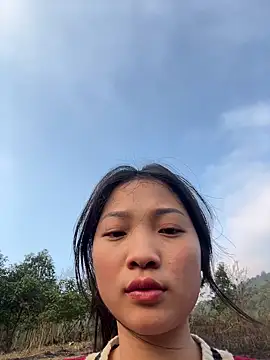 Lyn-be99 online show from 5, 2, 2026