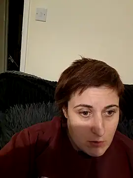 Snapshot of Tiara_XOX chatting on 13, 2, 2026 Tiara XOX online show from 13, 2, 2026