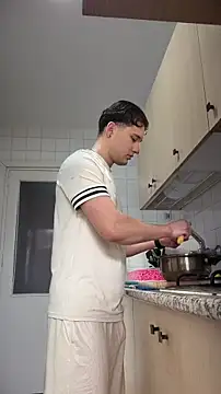 Snapshot of Massimo_Fiore chatting on 8, 2, 2026 Massimo Fiore online show from 8, 2, 2026