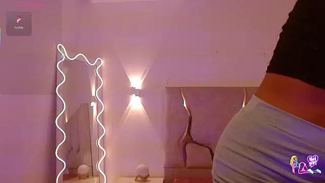 Snapshot of TINY_TAY chatting on 13, 2, 2026 TINY TAY online show from 13, 2, 2026