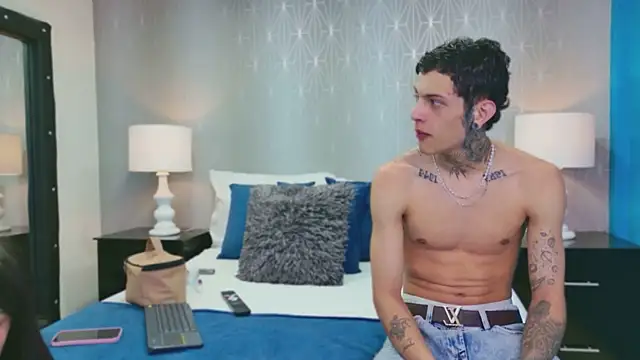 MadyAndEthan online show from 8, 4, 2026