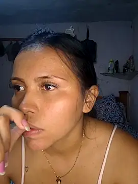 Daniela Cruz  online show from 23, 2, 2026