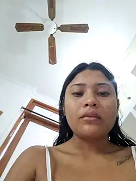 Snapshot of Layla_em chatting on 26, 2, 2026 Layla em online show from 26, 2, 2026