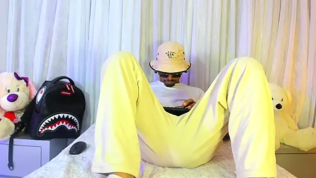 Rpoolrboy online show from 10, 4, 2026