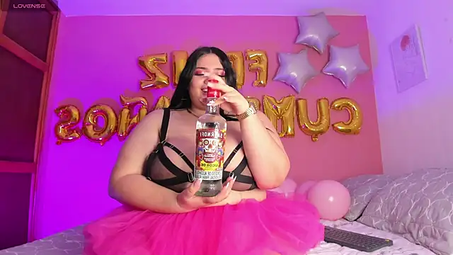 Snapshot of Julieta_jane_ss chatting on 20, 6, 2026 Julieta jane ss online show from 20, 6, 2026