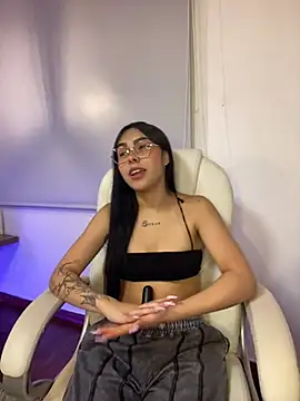 scarlett pinkk1 online show from 3, 3, 2026