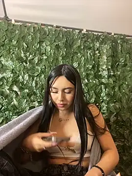 scarlett pinkk1 online show from 13, 4, 2026