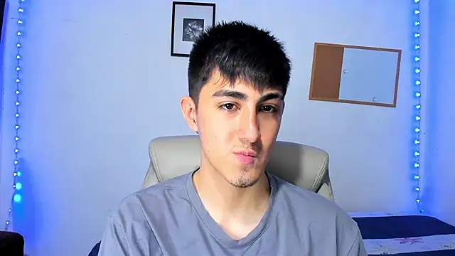 babyted272 online show from 14, 4, 2026