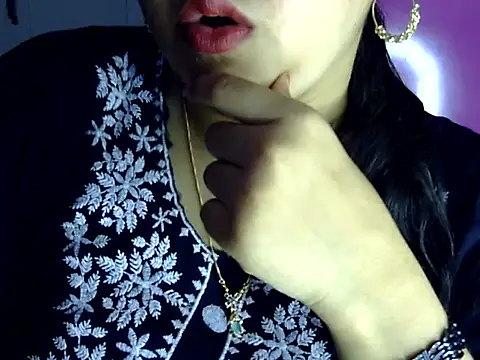 Snapshot of Cute_Aliyaa chatting on 30, 6, 2026 Cute Aliyaa online show from 30, 6, 2026