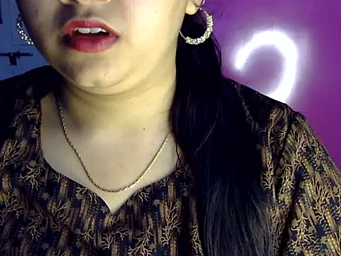 Snapshot of Cute_Aliyaa chatting on 17, 7, 2026 Cute Aliyaa online show from 17, 7, 2026