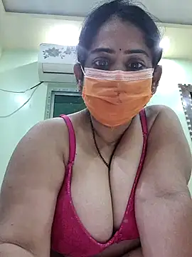 Snapshot of diyam4002 chatting on 15, 2, 2026 diyam4002 online show from 15, 2, 2026