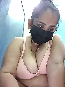 Snapshot of diyam4002 chatting on 4, 3, 2026 diyam4002 online show from 4, 3, 2026