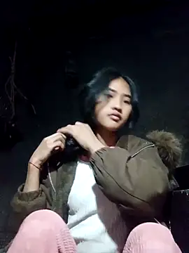 Snapshot of Hoa-tuylip chatting on 5, 2, 2026 Hoa-tuylip online show from 5, 2, 2026