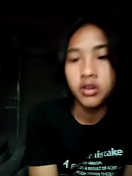 Snapshot of Hoa-tuylip chatting on 1, 3, 2026 Hoa-tuylip online show from 1, 3, 2026