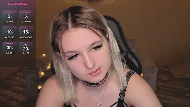 Snapshot of grase_neon chatting on 11, 2, 2026 grase neon online show from 11, 2, 2026