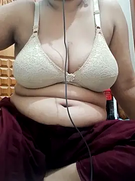 Snapshot of Sweety_queen2580 chatting on 11, 3, 2026 Sweety queen2580 online show from 11, 3, 2026