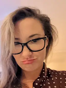 PrettyVixen online show from 25, 2, 2026