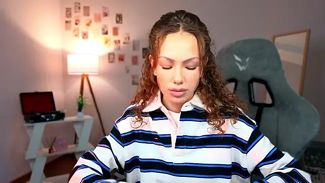 Snapshot of nexorine chatting on 16, 2, 2026 nexorine online show from 16, 2, 2026