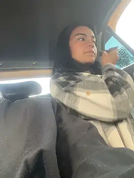 bliinkii and luka  online show from 14, 2, 2026