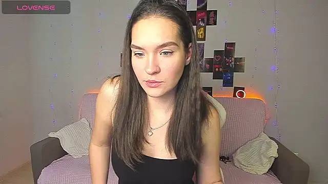 Snapshot of Lola_Doll_x chatting on 14, 3, 2026 Lola Doll x online show from 14, 3, 2026