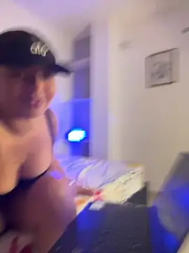 Kira Spiicy online show from 21, 2, 2026