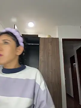 Violet rousse7 online show from 18, 2, 2026