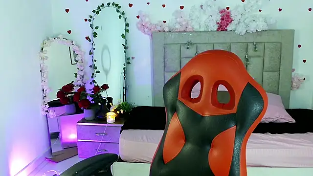 Caius fox online show from 12, 4, 2026