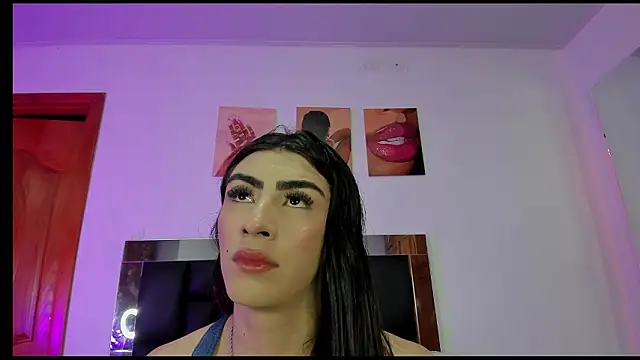 Snapshot of Isabella_Moon9 chatting on 5, 2, 2026 Isabella Moon9 online show from 5, 2, 2026