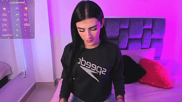 Isabella Moon9 online show from 1, 4, 2026