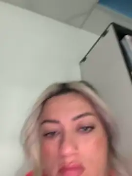 NinaRicci1518 online show from 15, 3, 2026