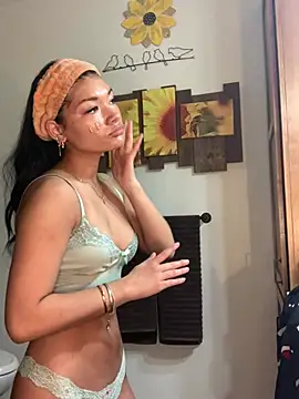 Snapshot of ellianajean chatting on 24, 3, 2026 ellianajean online show from 24, 3, 2026