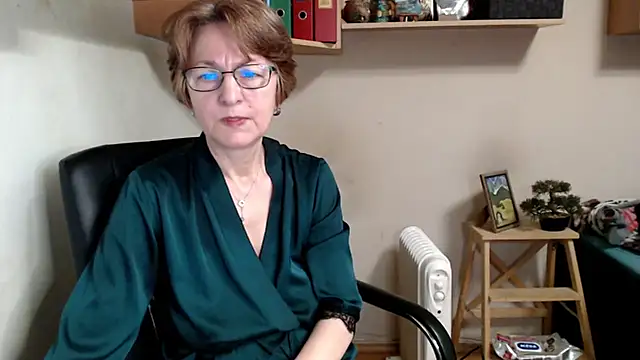 katemodel online show from 4, 2, 2026