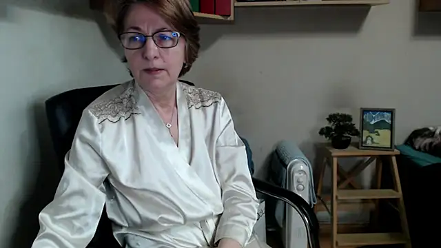 katemodel online show from 31, 3, 2026