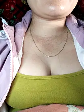 Snapshot of Reina_Fcup01 chatting on 4, 2, 2026 Reina Fcup01 online show from 4, 2, 2026