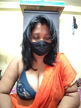 Snapshot of Curvy_Trisha chatting on 2, 6, 2026 Curvy Trisha online show from 2, 6, 2026