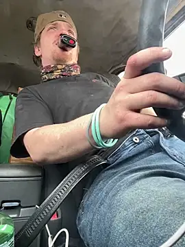 nymphcouple8395 online show from 31, 3, 2026