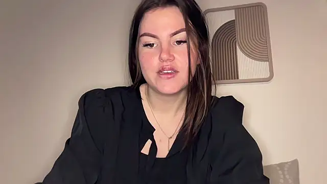 kiaraaaa75 online show from 13, 2, 2026