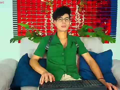 Snapshot of ThiiagoSaeenz chatting on 13, 2, 2026 ThiiagoSaeenz online show from 13, 2, 2026