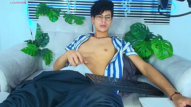 ThiiagoSaeenz online show from 23, 5, 2026