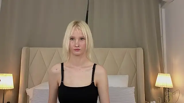 Snapshot of CrystalLili chatting on 1, 7, 2026 CrystalLili online show from 1, 7, 2026