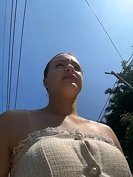 MiaTee online show from 31, 3, 2026