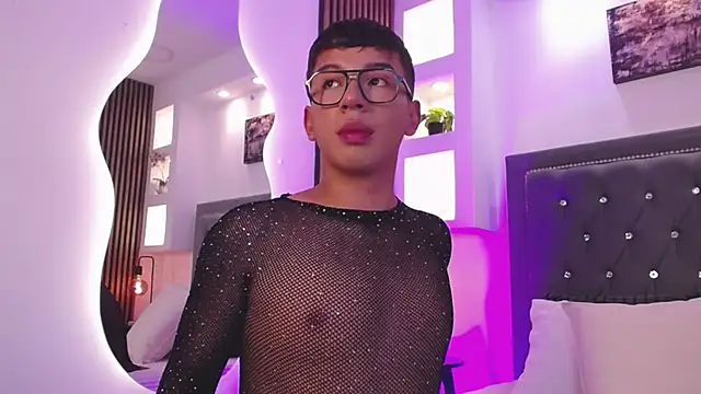 Snapshot of Fancy_Vixen chatting on 20, 2, 2026 Fancy Vixen online show from 20, 2, 2026