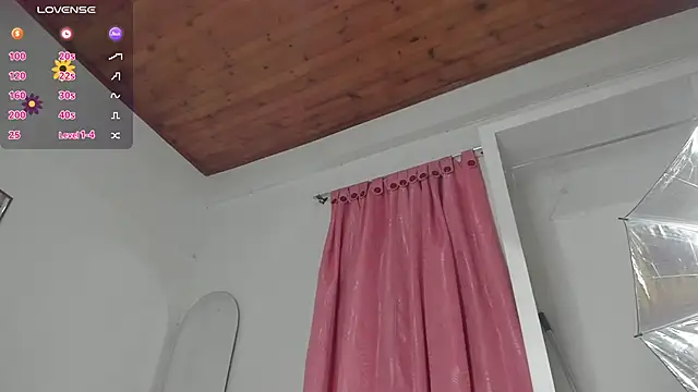 luna velveth online show from 10, 4, 2026